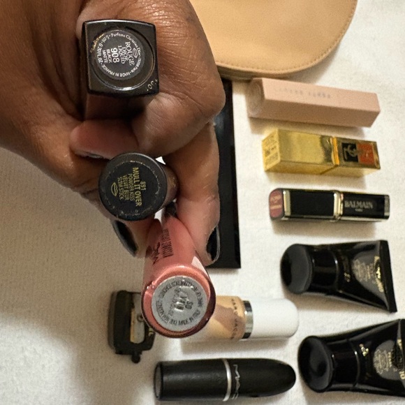 Designer Makeup Bundle - Picture 2 of 8